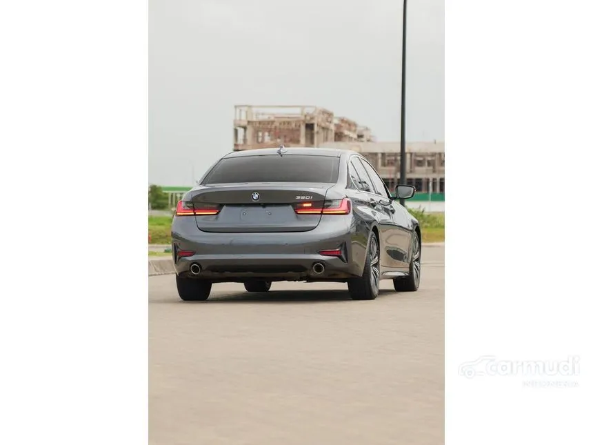 2022 BMW 320i Sport Sedan