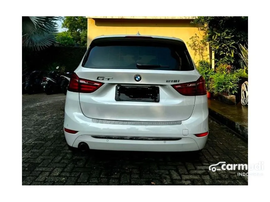 2015 BMW 218i Gran Tourer Luxury MPV