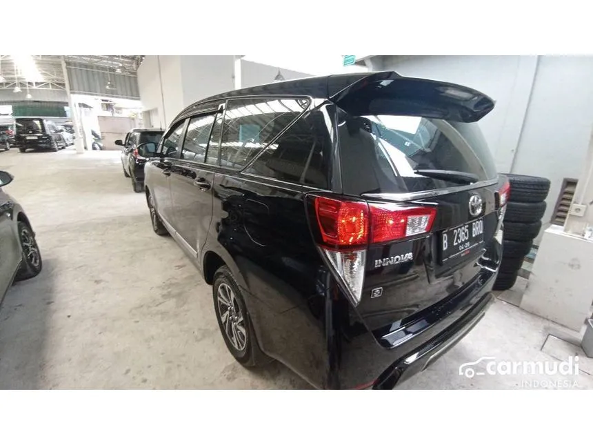 2021 Toyota Kijang Innova V MPV