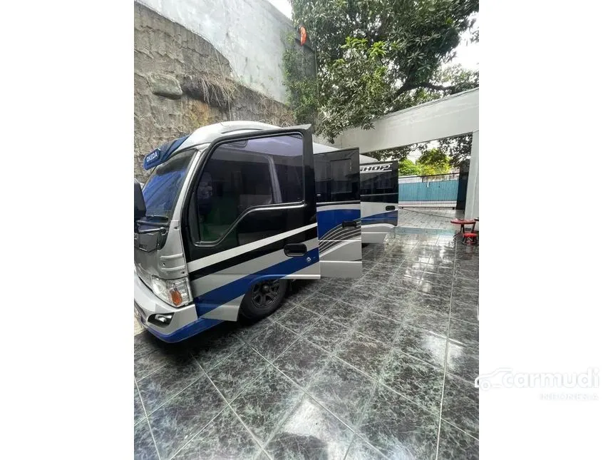 2016 Isuzu Elf Minibus Minibus