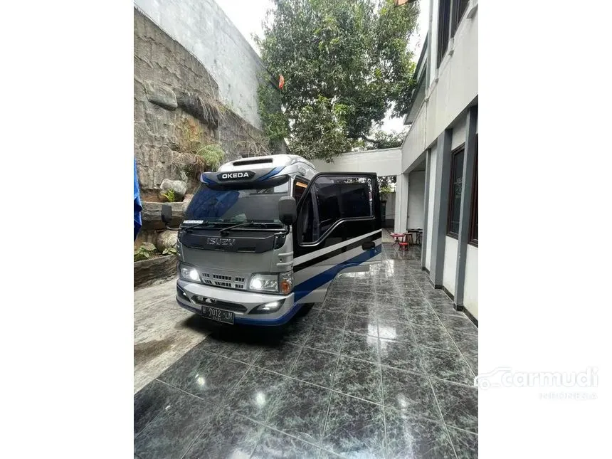 2016 Isuzu Elf Minibus Minibus