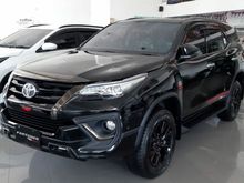 2020 Toyota Fortuner 2,4 TRD SUV PROMO FORTUNER MURAH DP 70JT