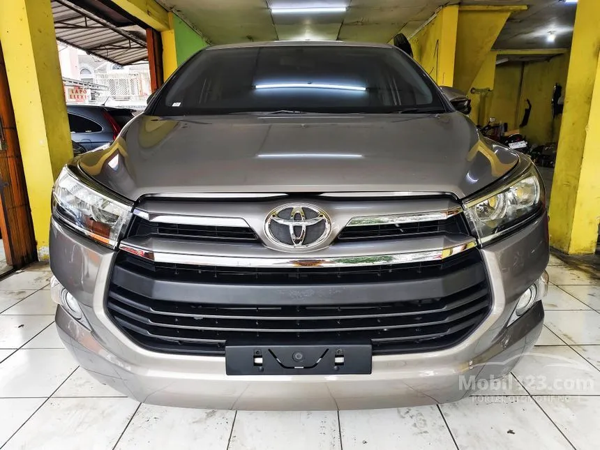 Jual Mobil Toyota Kijang Innova 2019 G 2.4 di Banten Automatic MPV Coklat Rp 303.500.000