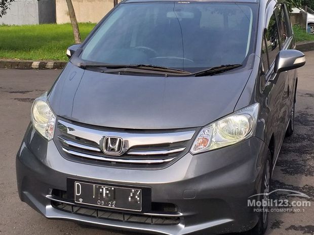 Honda Freed Mobil bekas dijual di Bandung Jawa-barat 
