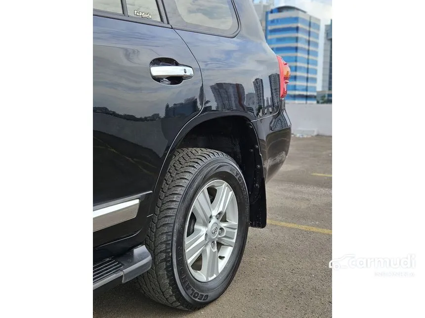2012 Toyota Land Cruiser 200 Full spec SUV
