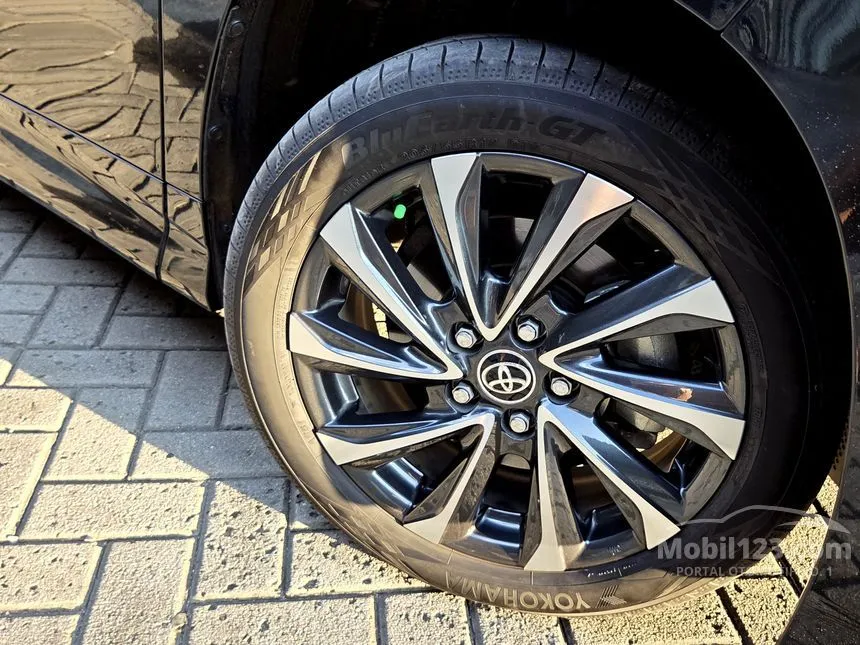2025 Toyota Voxy (Non Premium Color) MPV