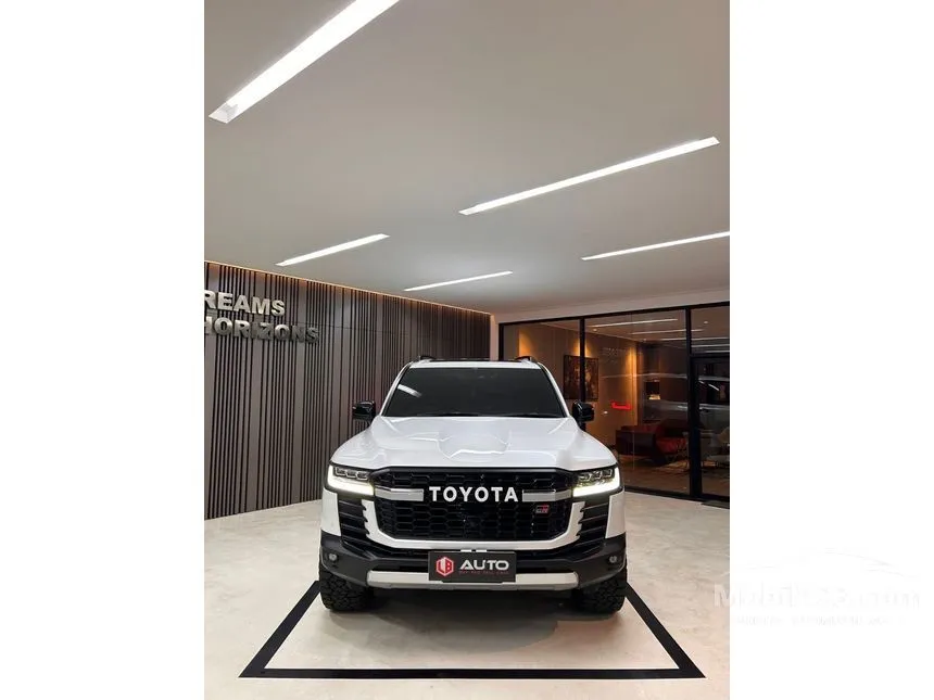 2024 Toyota Land Cruiser 300 GR-S SUV