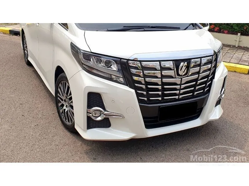 2015 Toyota Alphard SC MPV