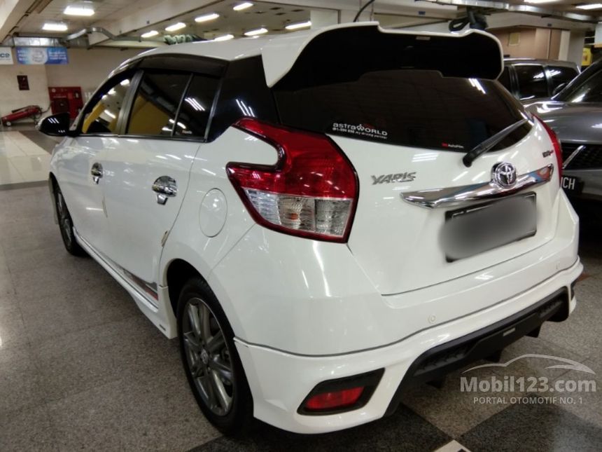 Jual Mobil Toyota Yaris 2015 TRD Sportivo 1.5 di DKI 