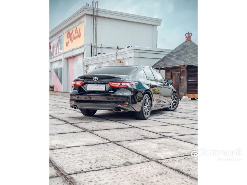 2022 Toyota Camry V Sedan