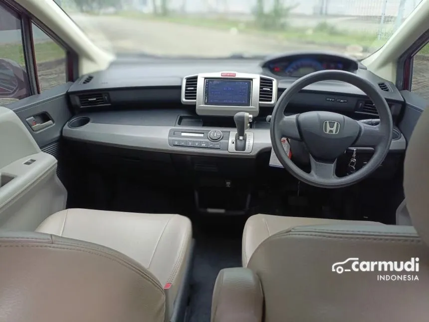 2012 Honda Freed Power Sliding Door MPV