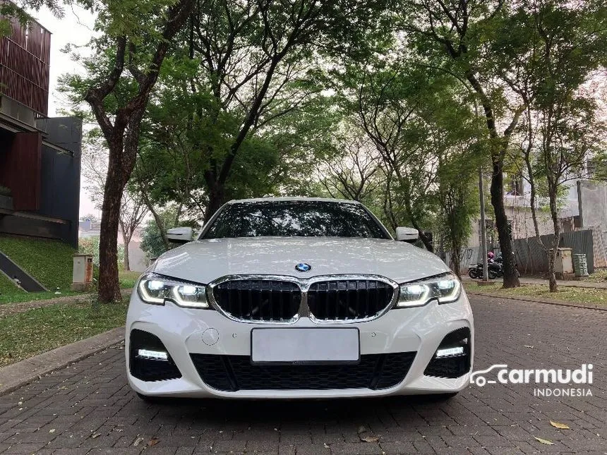 2021 BMW 330i M Sport Sedan