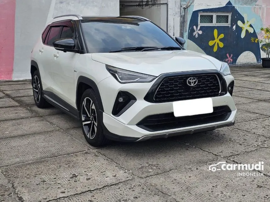 2023 Toyota Yaris Cross S HV with GR Parts Aero Pkg SUV