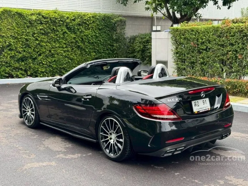 2017 Mercedes-Benz SLC300 AMG Dynamic Convertible