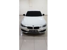 2016 BMW 320i 2.0 Sport Sedan Low KM