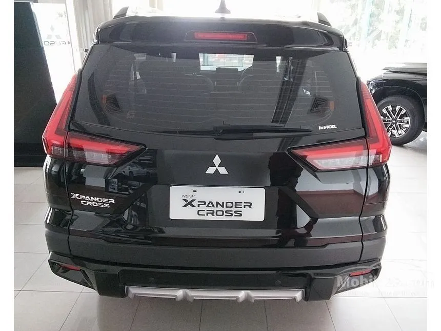 2024 Mitsubishi Xpander CROSS Premium Package Wagon