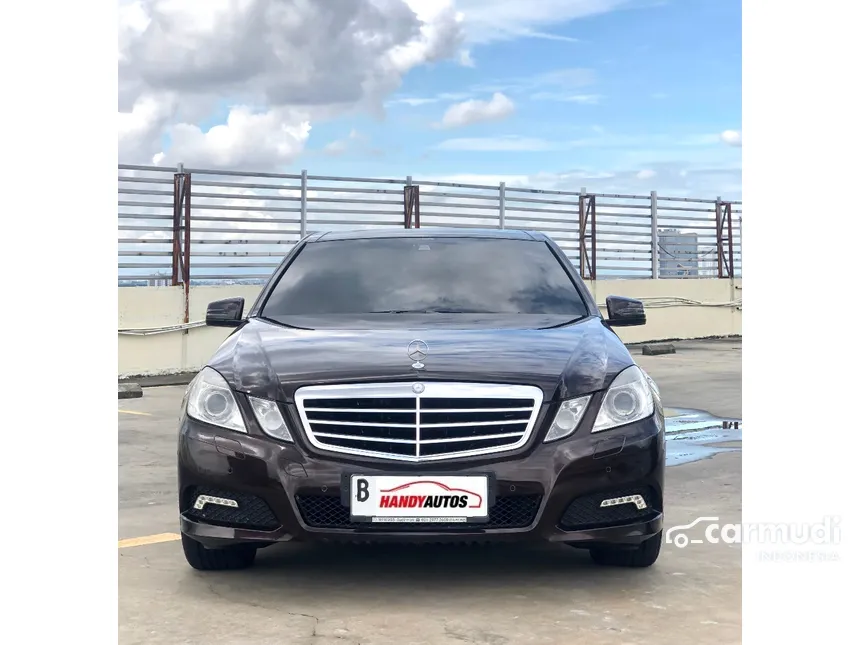 2010 Mercedes-Benz E300 Avantgarde AMG Sedan
