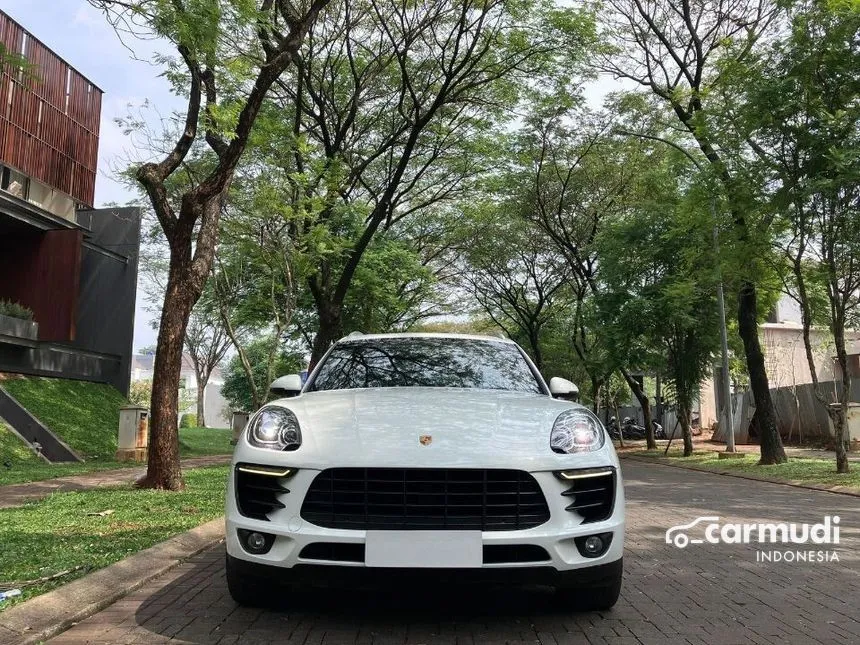 2014 Porsche Macan SUV