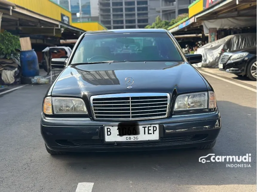 1997 Mercedes-Benz C230 Kompressor Sedan