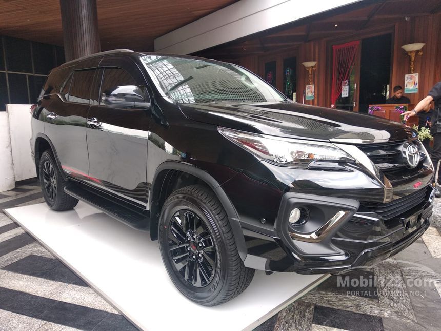 Jual Mobil Toyota Fortuner 2020 Trd 2 4 Di Jawa Barat Automatic Suv Hitam Rp 470 550 000 6616725 Mobil123 