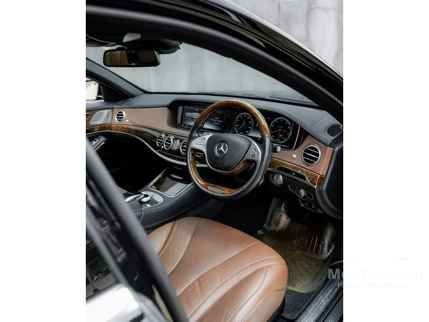 2017 Mercedes-Benz S400L Exclusive Sedan