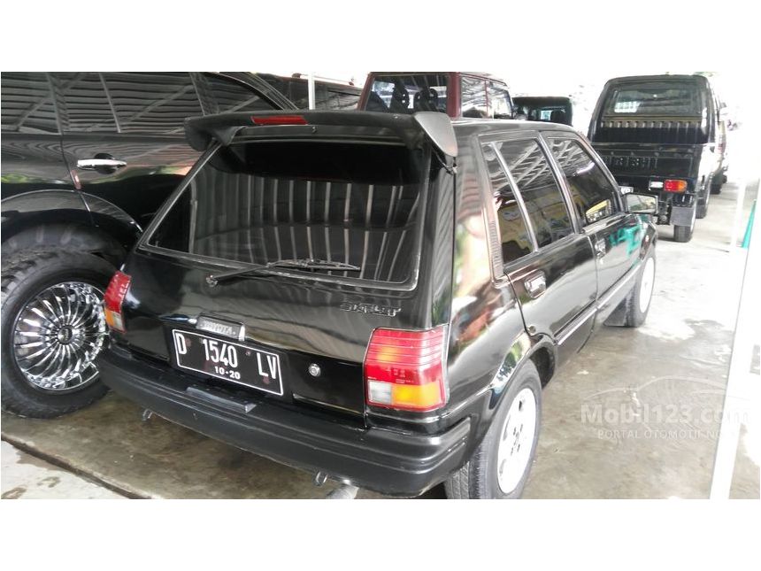 Jual Mobil  Toyota  Starlet  1986 1 3 di Jawa  Barat Manual 