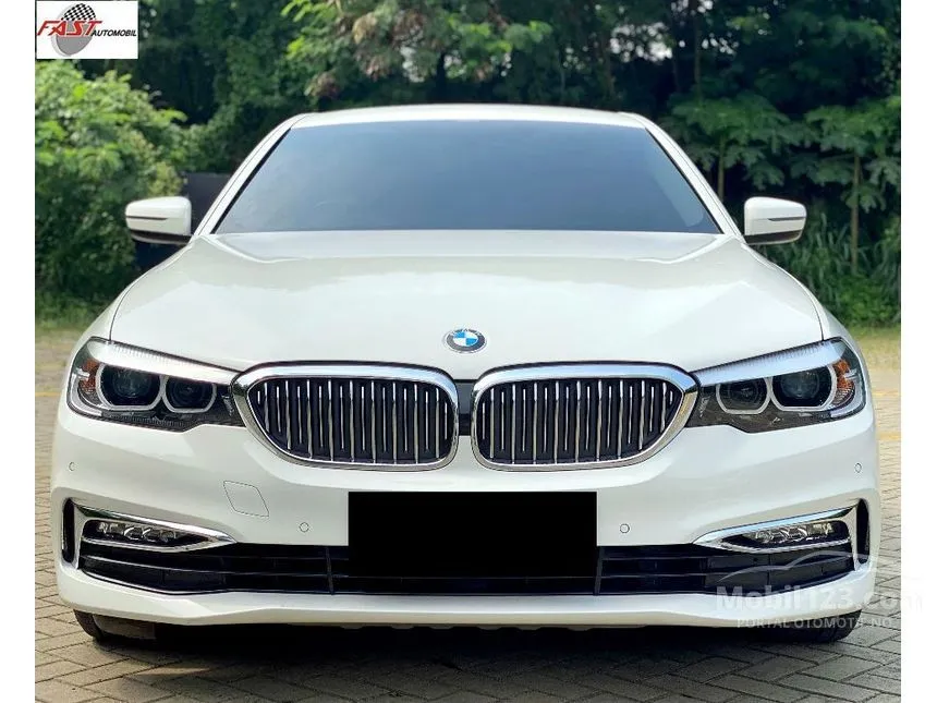 Jual Mobil BMW 520i 2018 Luxury 2.0 di DKI Jakarta Automatic Sedan Putih Rp 555.000.000