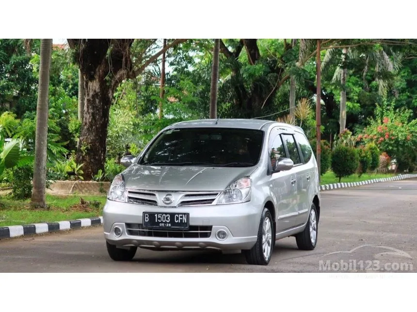 Jual Mobil Nissan Grand Livina 2011 XV 1.5 di Banten Automatic MPV Silver Rp 80.000.000