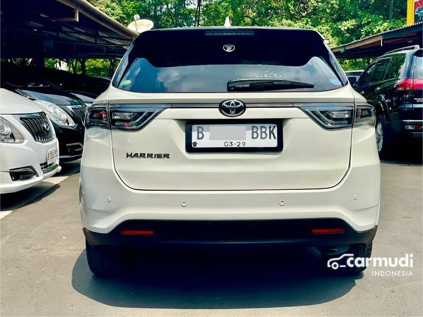 2014 Toyota Harrier SUV