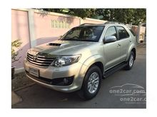 2012 Toyota Fortuner 3.0 (ปี 12-15) V SUV AT