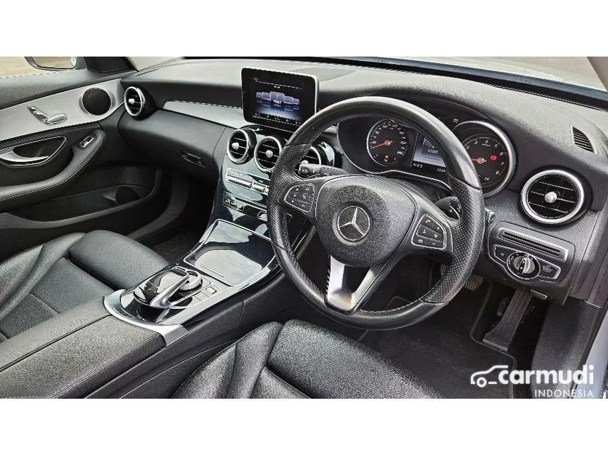 2016 Mercedes-Benz C200 Avantgarde Sedan