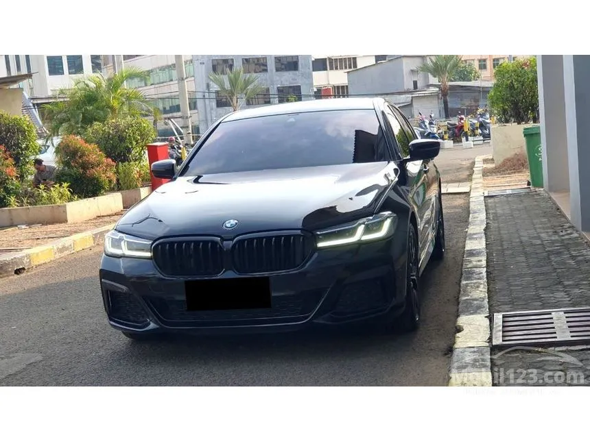 2023 BMW 520i M Sport Sedan