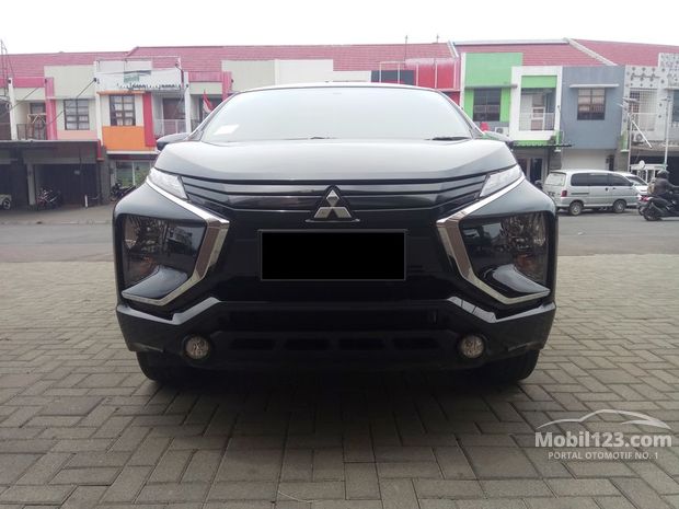 Mitsubishi Xpander  Mobil  bekas  dijual  di Bandung  Jawa 