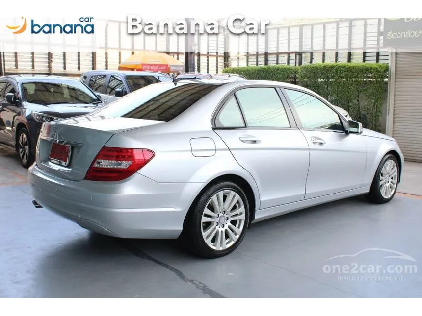 2013 Mercedes-Benz C200 Style Sedan
