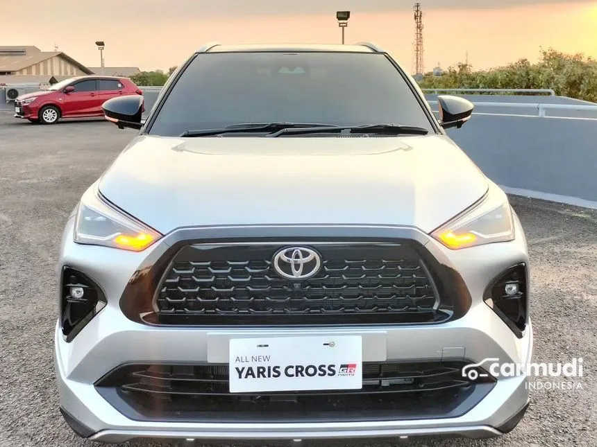 2025 Toyota Yaris Cross S HV with GR Parts Aero Pkg(Prem Clr) SUV