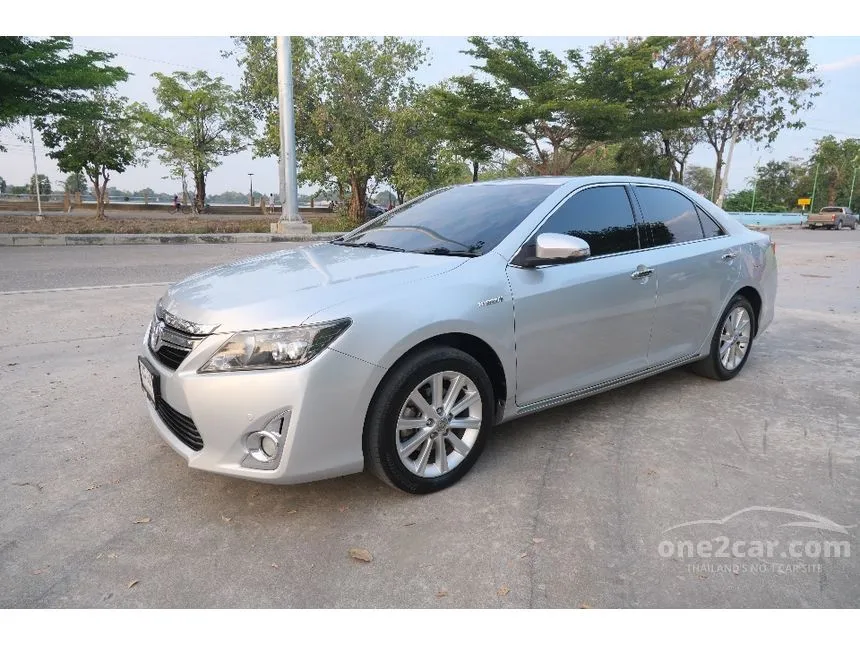 2012 Toyota CAMRY Hybrid DVD Sedan