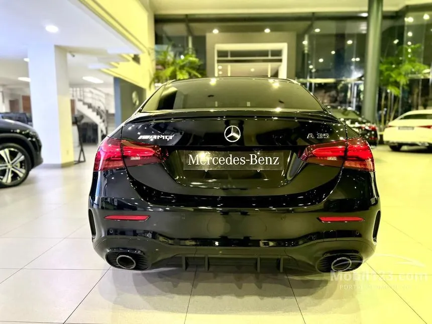 2025 Mercedes-Benz AMG A35 4MATIC Sedan
