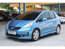 2012 Honda JAZZ 1.5 (ปี 08-14) SV Hatchback