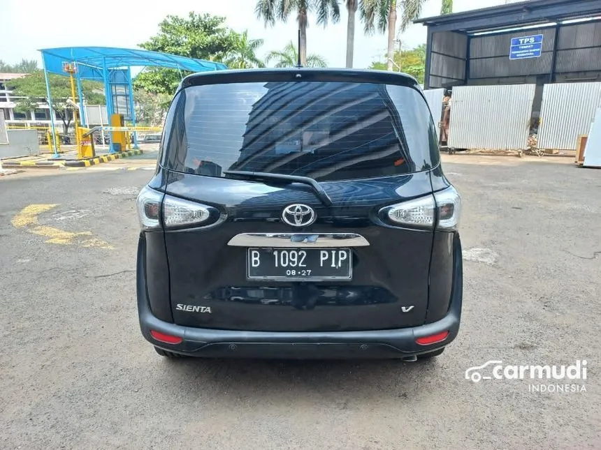 2017 Toyota Sienta V MPV