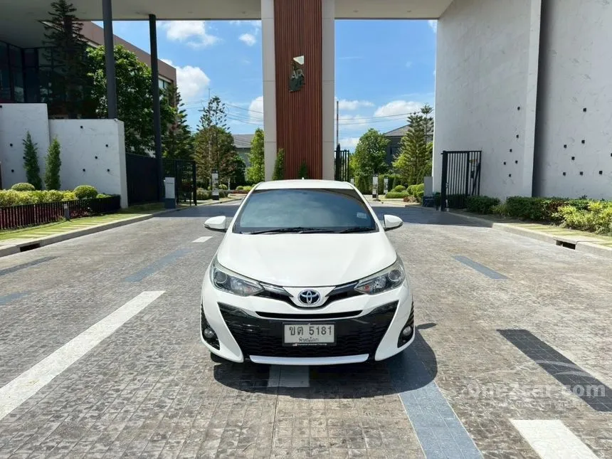 2020 Toyota YARIS G Hatchback