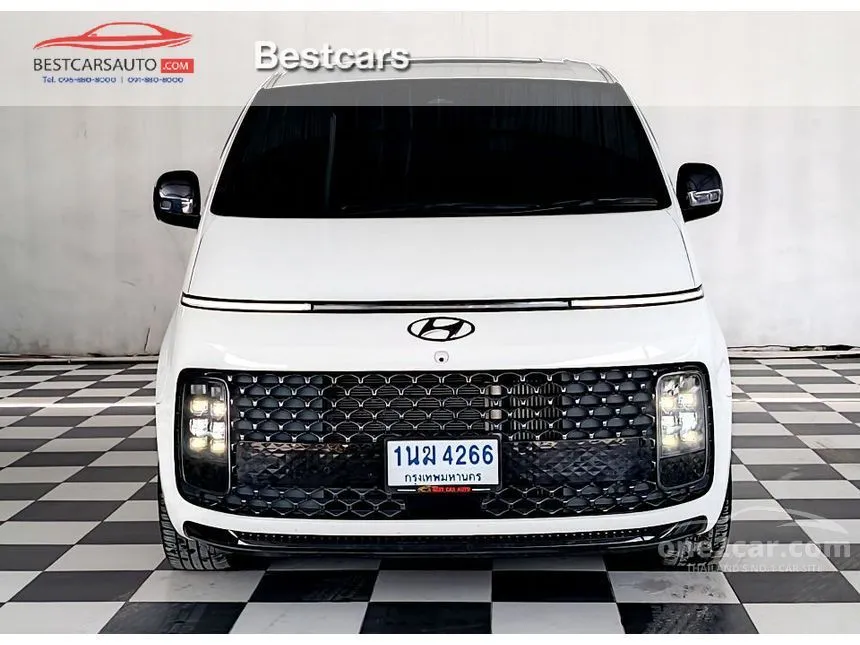 2022 Hyundai Staria Premium Van