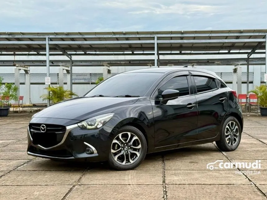 2017 Mazda 2 R Hatchback