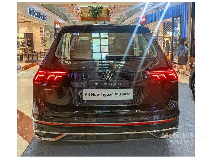 Jual Mobil Volkswagen Tiguan 2023 Allspace 1.4 di Jawa Barat Automatic SUV Hitam Rp 854.000.000