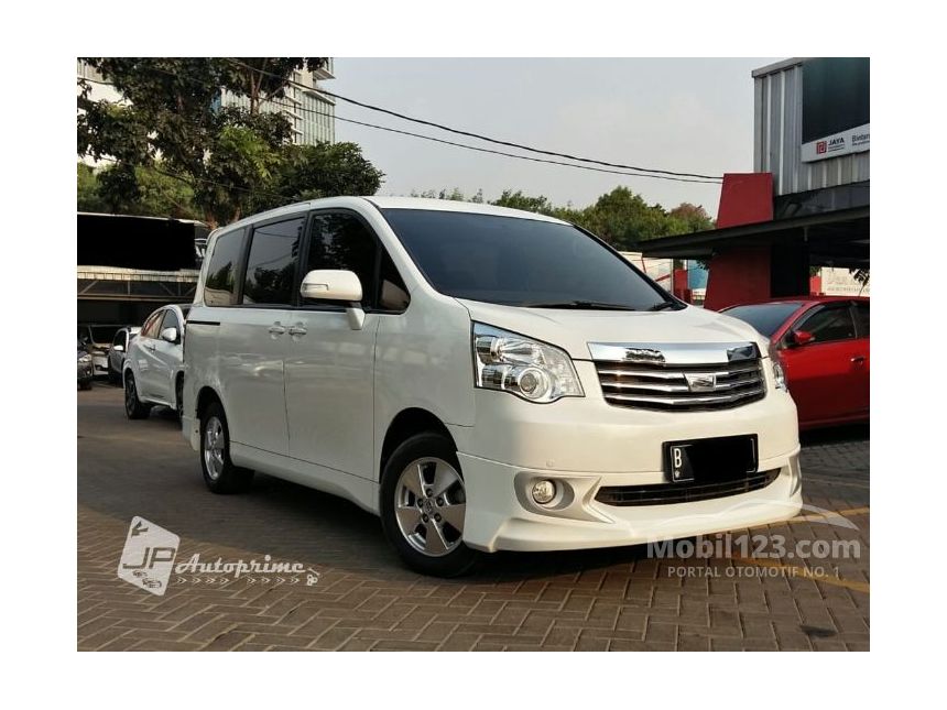 Jual Mobil Toyota NAV1 2013 V 2.0 di DKI Jakarta Automatic 