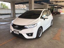 2015 Honda Jazz 1.5 (ปี 14-18) SV i-VTEC Hatchback AT