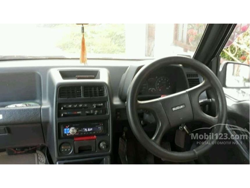 Jual Mobil Suzuki Escudo 1995 JLX 1 6 di Kalimantan Jual Mobil Suzuki Escudo 1995 JLX 1 6 di Kalimantan