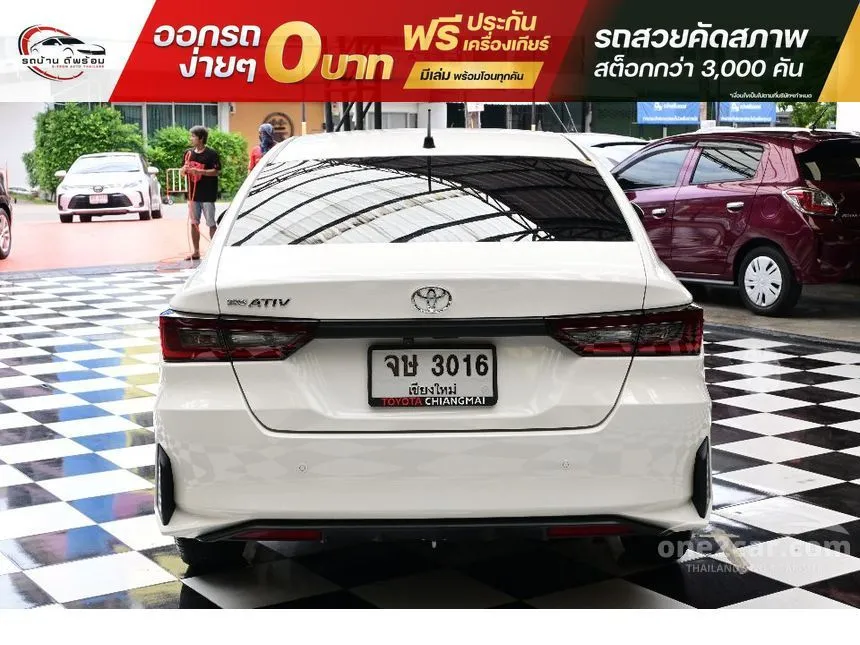 2025 Toyota Yaris Ativ Sport Sedan