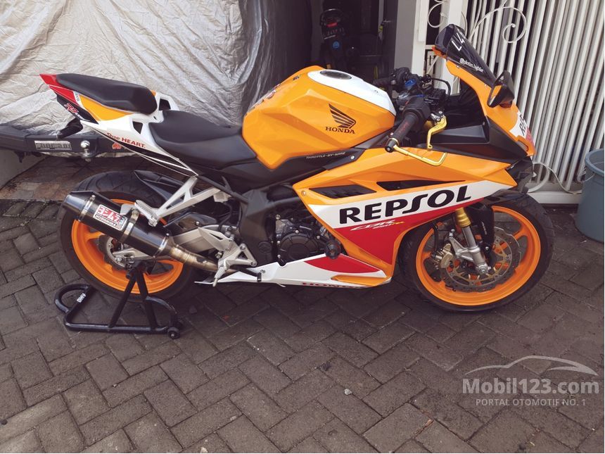 Jual Motor Honda CBR 2017 150 Manual di Jawa Timur Manual