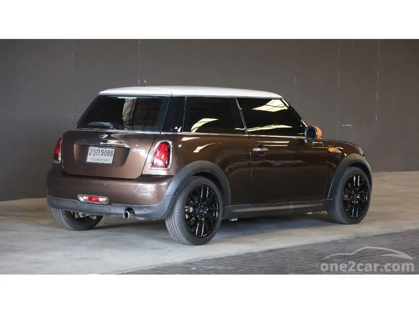 2010 Mini COOPER Look 1 Hatchback