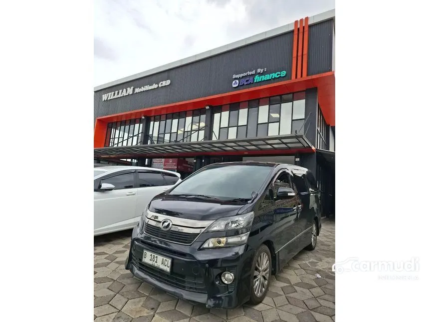 2013 Toyota Vellfire Z MPV